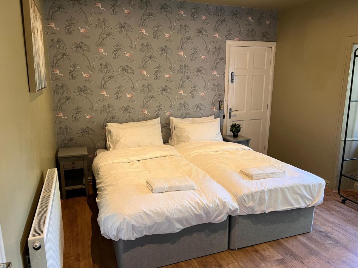 The Ring O'Bells Aparthotel Halifax Luaran gambar